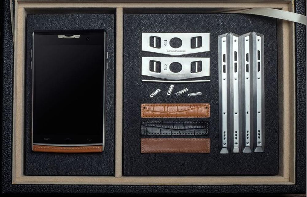 Doogee T3, Symmetry Design Equipped with Smart Key Defined by Personality